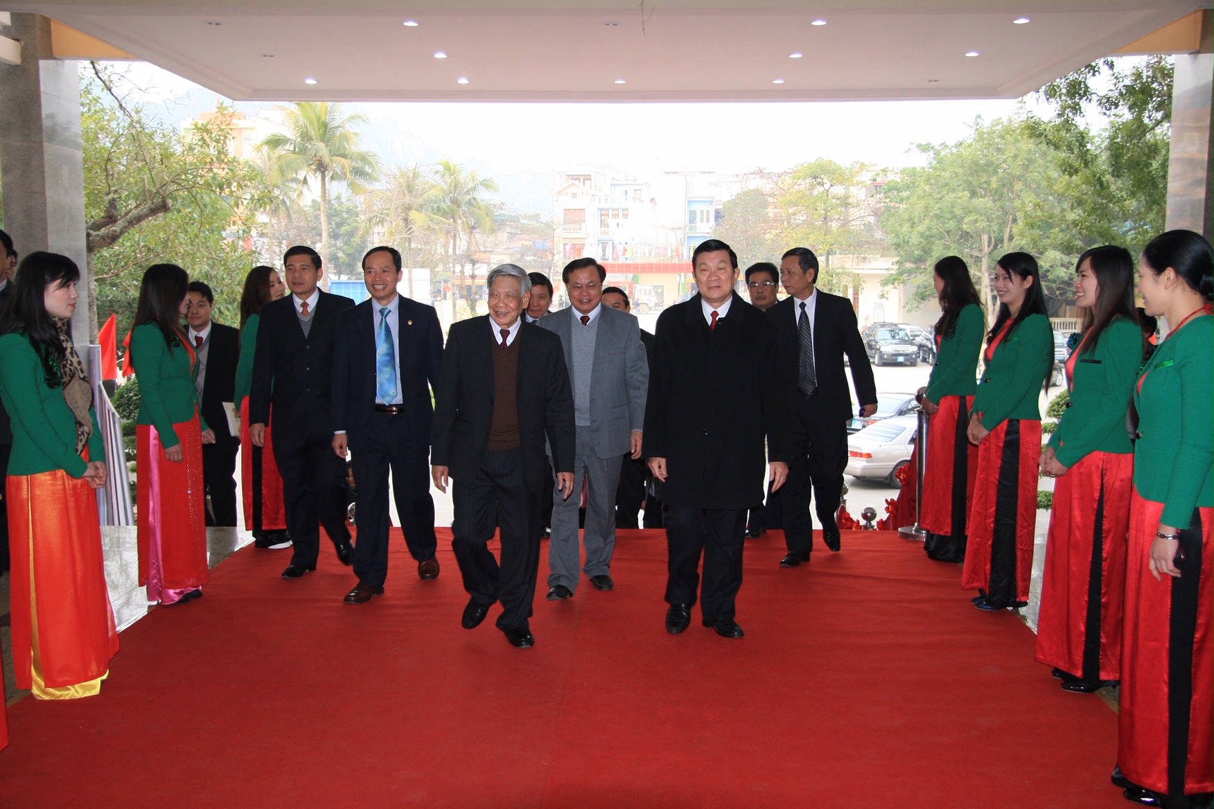 Nguyên Tổng Bí thư Lê Khả Phiêu - Mãi mãi là niềm tự hào của quê hương Thanh Hóa anh hùng